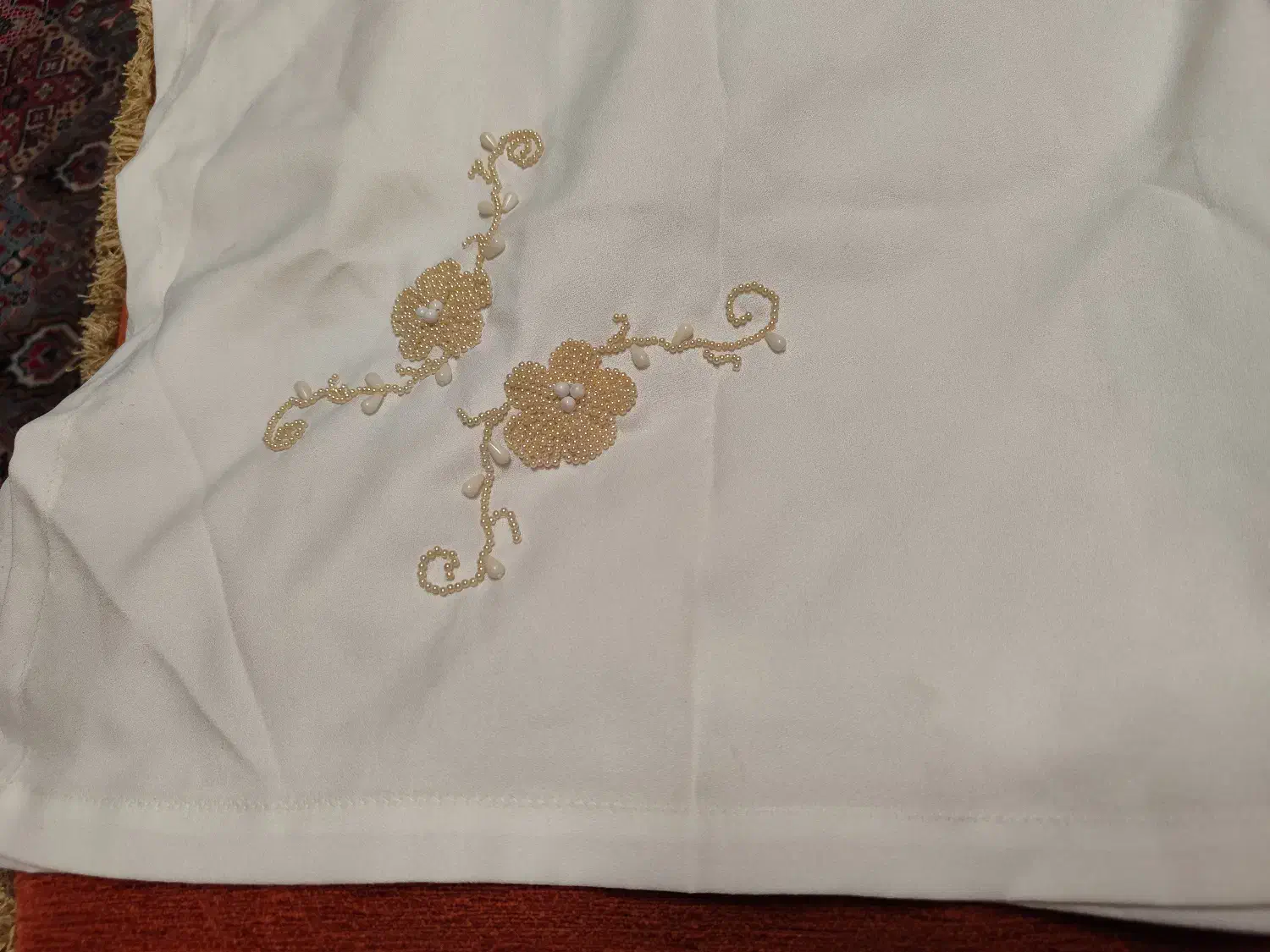 تعداد ملحفه  گلدوزی شده تترون سفید نو|سرویس روتختی|زاهدان, |دیوار