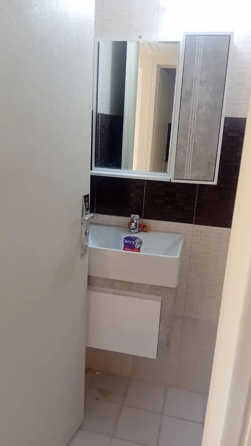 اجاره آپارتمان طبقه اول تک  واحدی