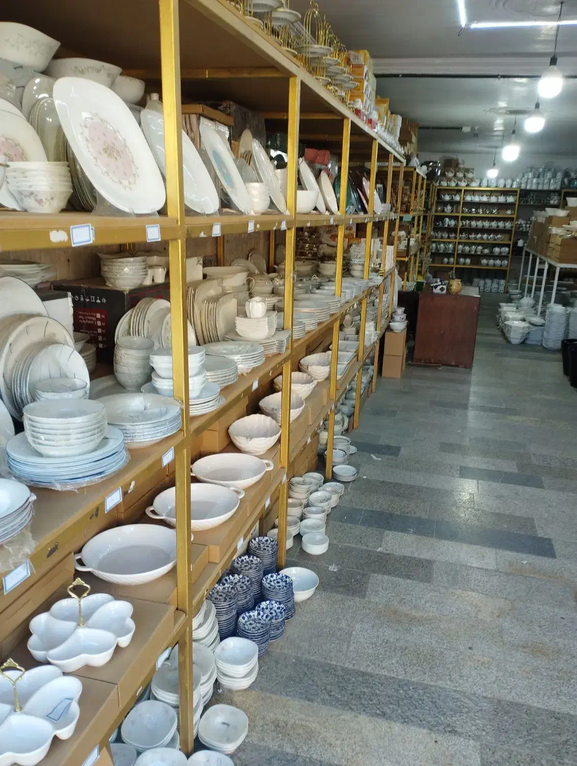 هتلی.کافه.رستوران|ظروف سرو و پذیرایی|زاهدان, |دیوار