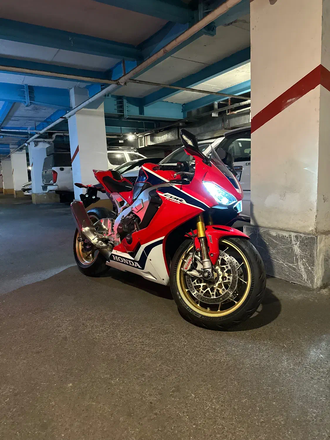 CBR1000 sp 2017|موتورسیکلت|تهران, اقدسیه|دیوار