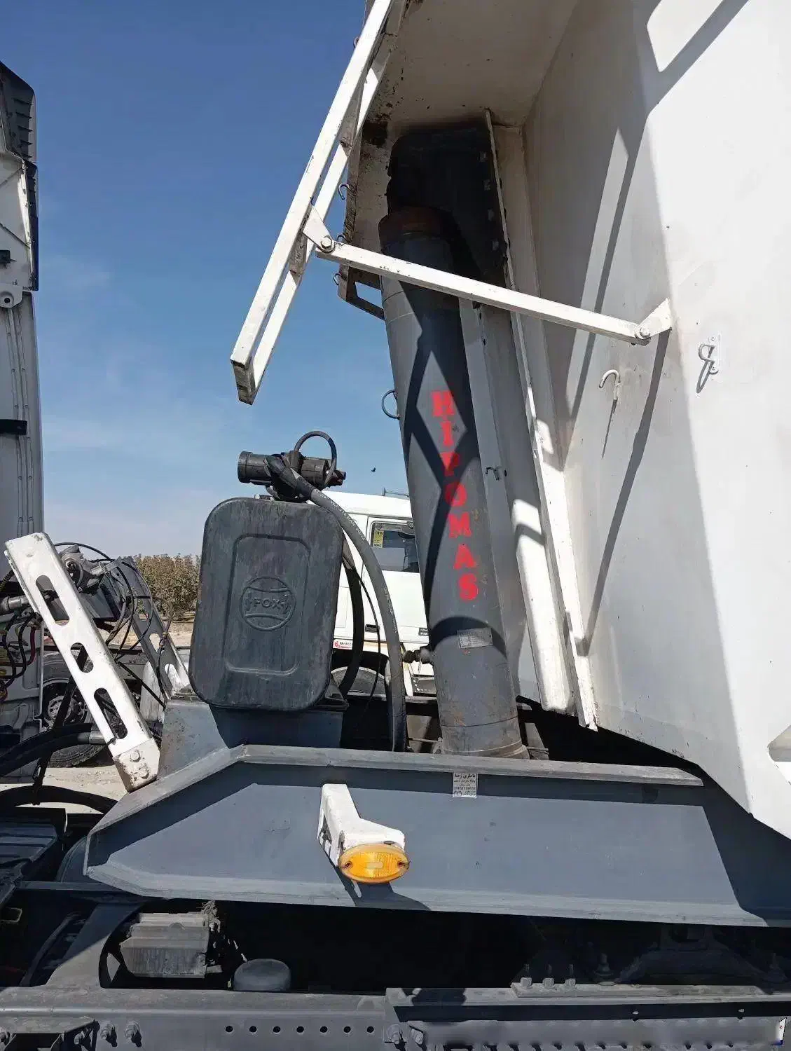 کمپرس تیکا 1402|خودرو سنگین|بروجرد, |دیوار