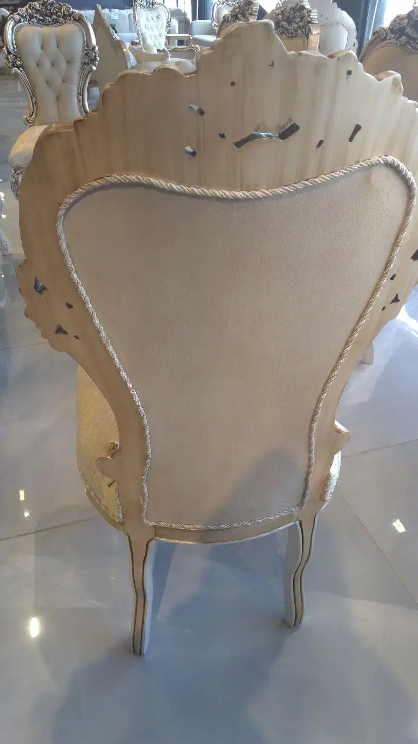 تعویض روکش مبل سلطنتی فقط با ۱۵ملیون|مبلمان خانگی و میز عسلی|فیروزآباد (فارس), |دیوار