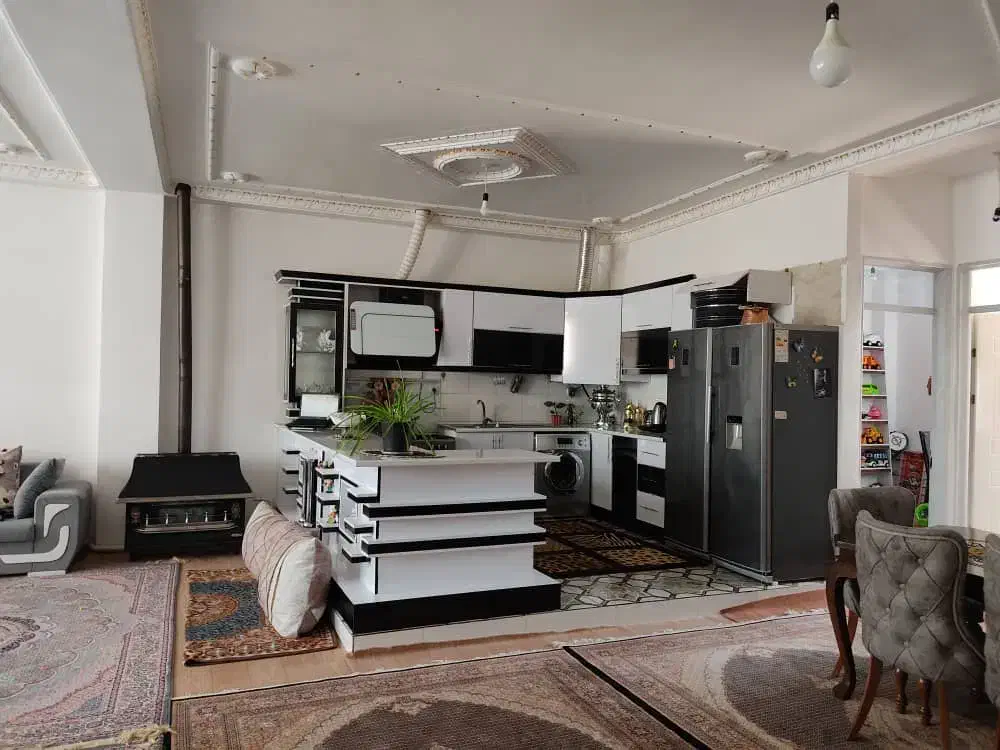 ساختمان ویلایی شمالی واقع در شهرستان شوط|فروش خانه و ویلا|شوط, |دیوار