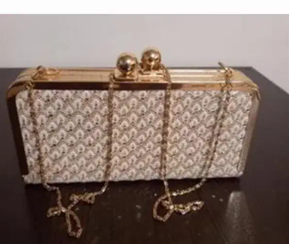 کیف|کیف، کفش، کمربند|زنجان, |دیوار