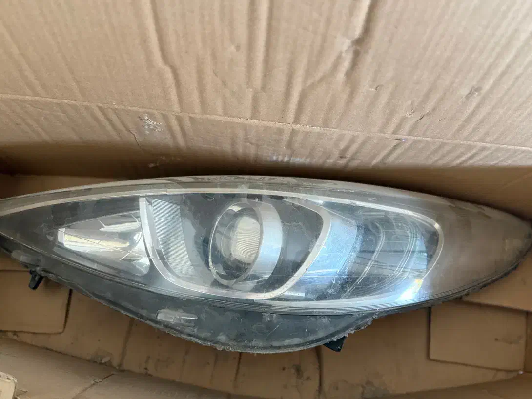 چراغ جلو 207|قطعات یدکی و لوازم جانبی|خمینیشهر, |دیوار