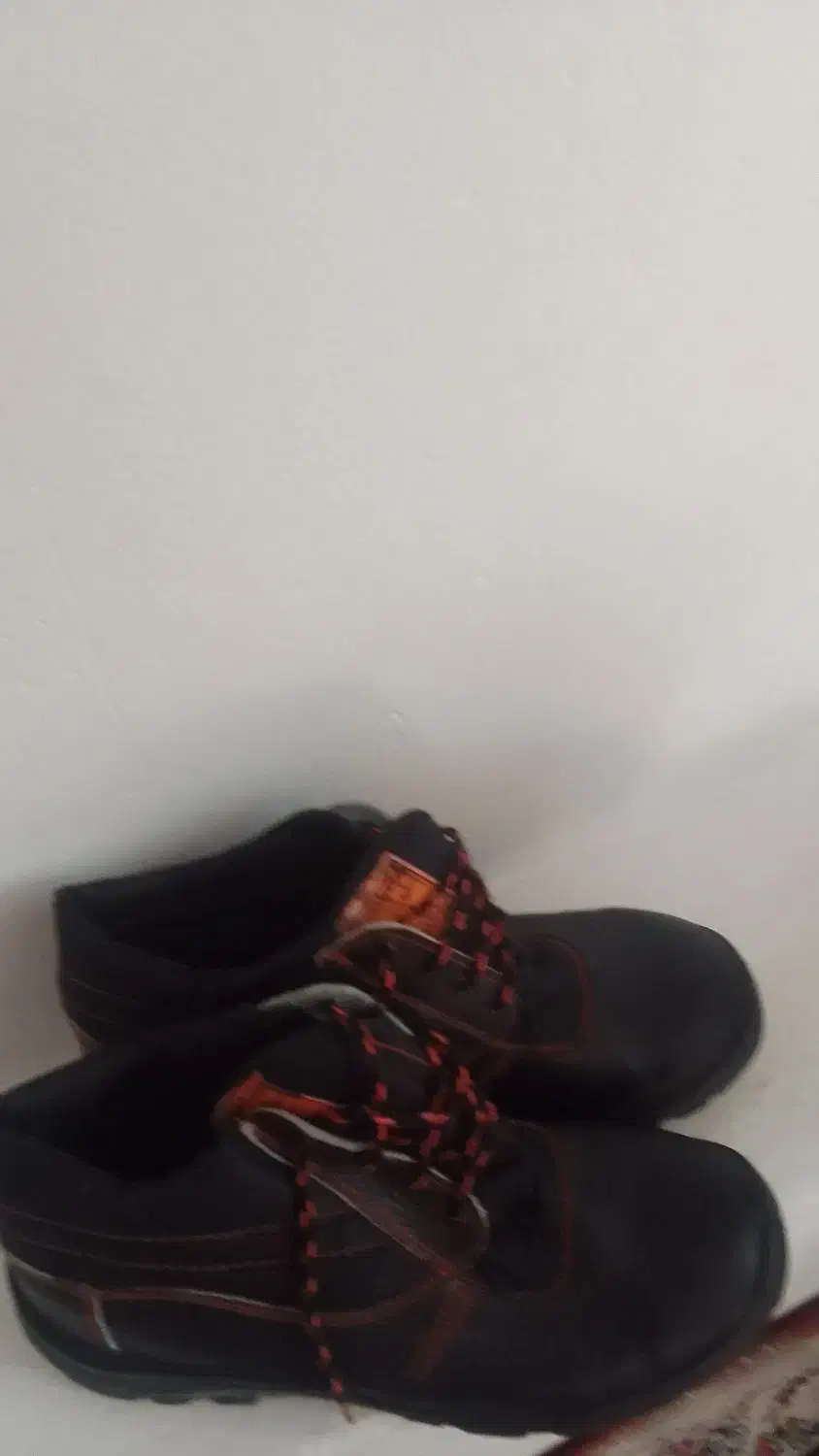 کفش ایمنی نو نو سایز ۴۴|کیف، کفش، کمربند|دورود, |دیوار