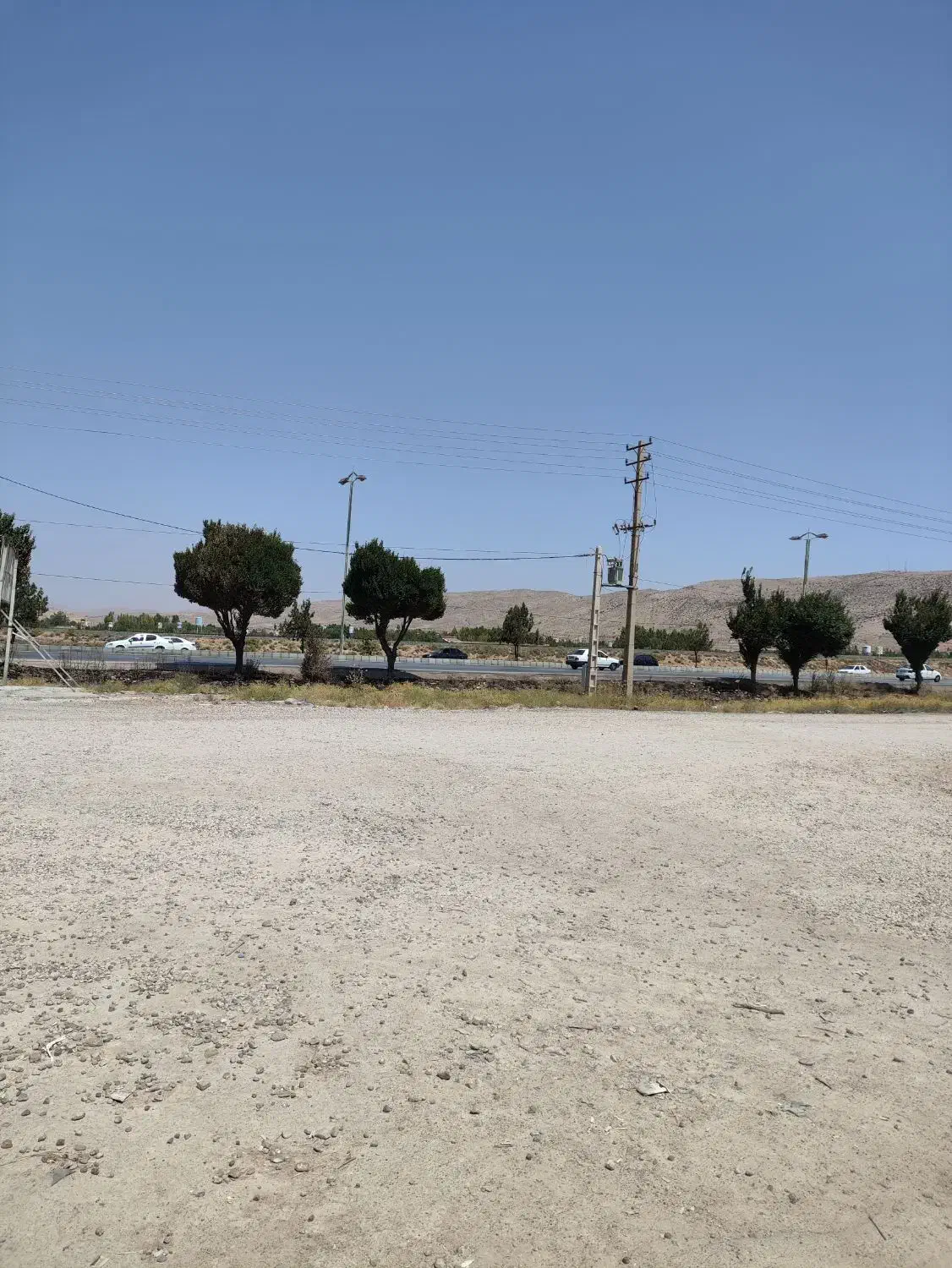 ۲۰۴ متر زمین مسکونی در جاده در روستای کلستان|فروش زمین و ملک کلنگی|شیراز, گلستان|دیوار
