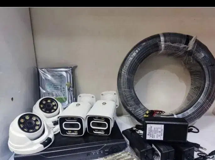 خدمات دوربین مداربسته و سیستم های امنیتی|خدمات پیشه و مهارت|زهک, |دیوار