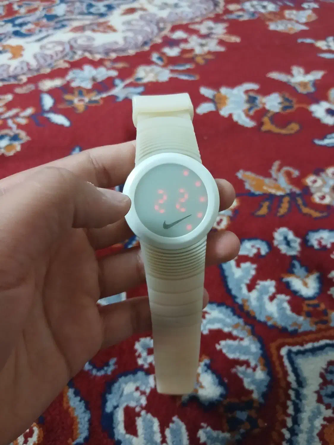 ساعت موچی|ساعت|تربت‌حیدریه, آسایش|دیوار