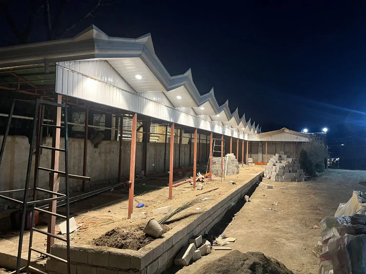 نصب شیروانی و سوله|خدمات پیشه و مهارت|الیگودرز, |دیوار