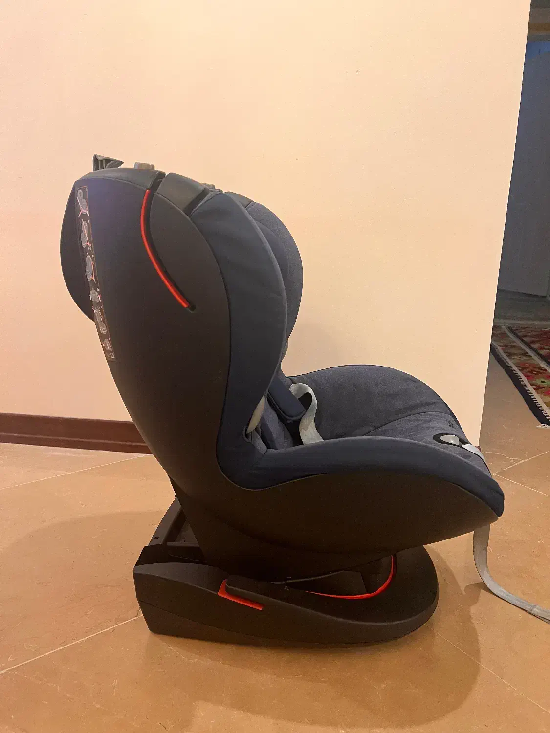 صندلی ماشین بعلاوه کریر|تخت و صندلی بچه|تهران, مجیدیه|دیوار