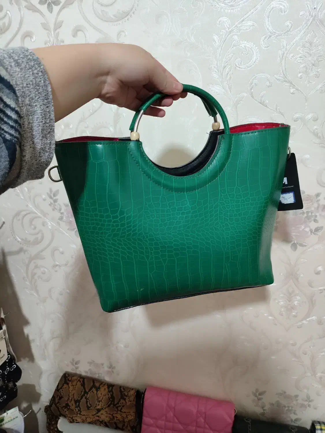 حراجی کیف ها به مناسبت روز مادر فقط 250تومن|کیف، کفش، کمربند|اردبیل, |دیوار