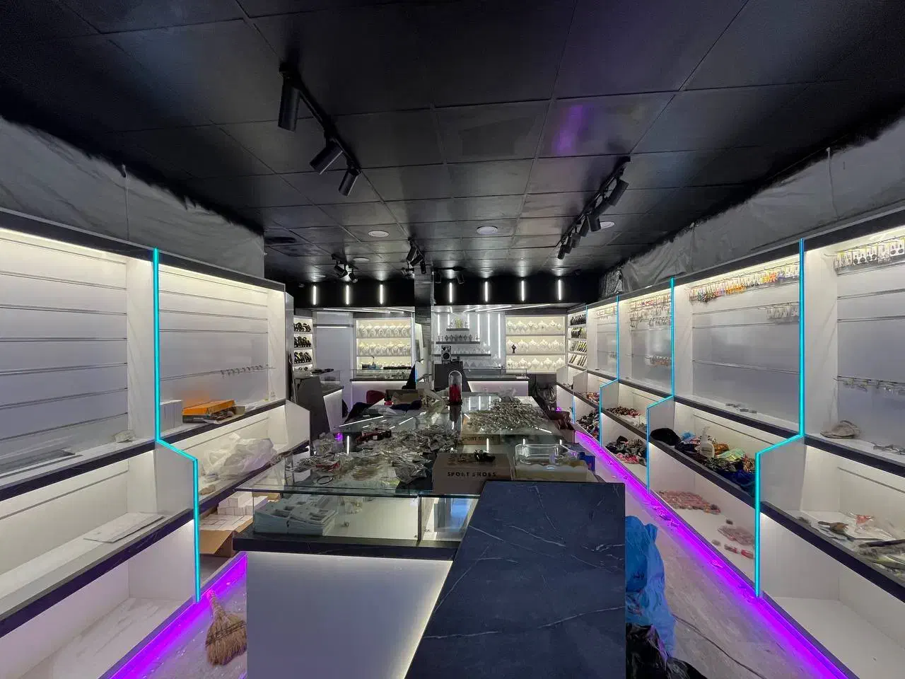 دکور فروشگاه ،( اداری وتجارت )|فروشگاه و مغازه|مشهد, سجاد شهر|دیوار