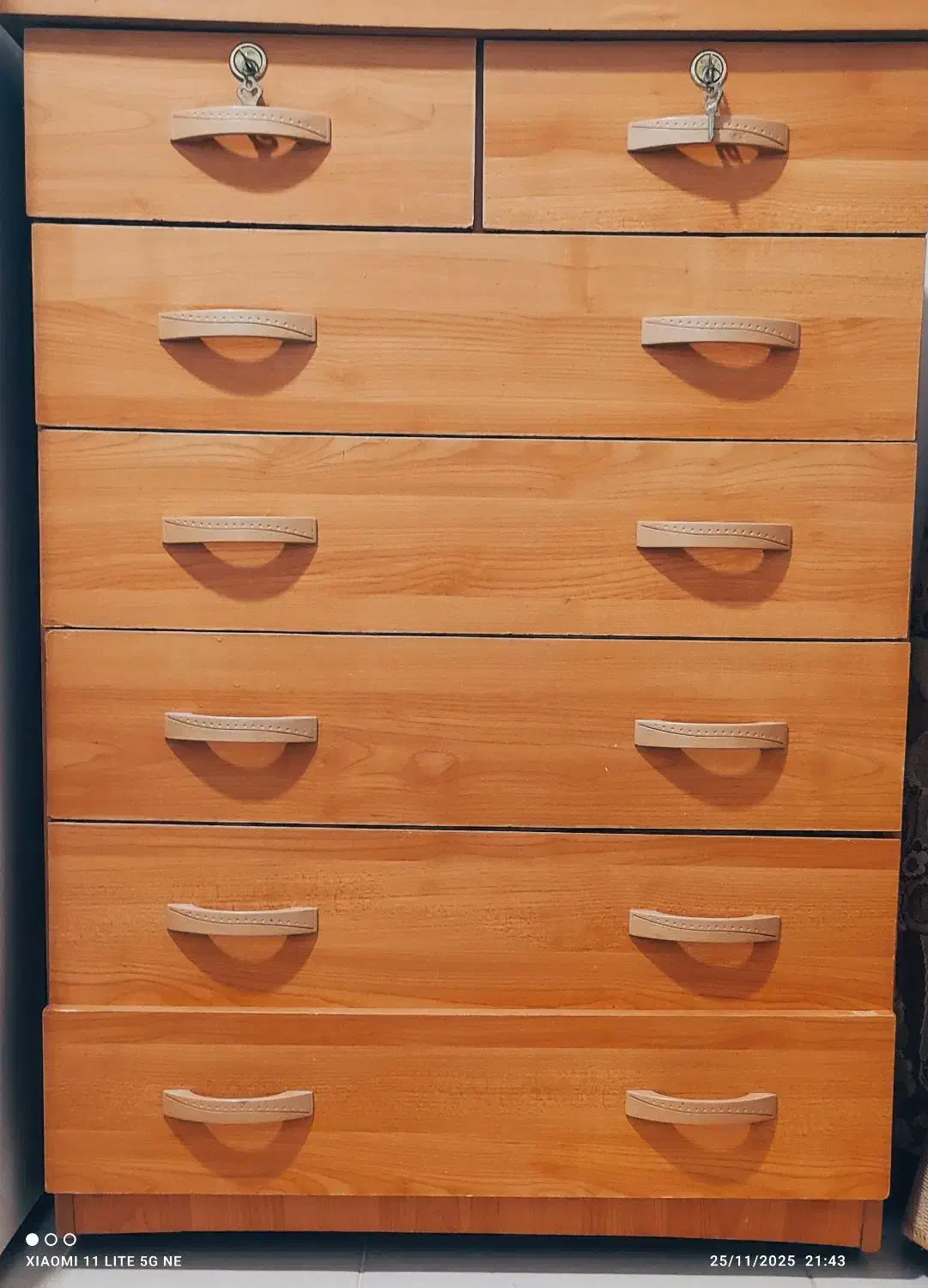 دراور|جاکفشی، کمد، دراور|صومعه‌سرا, |دیوار