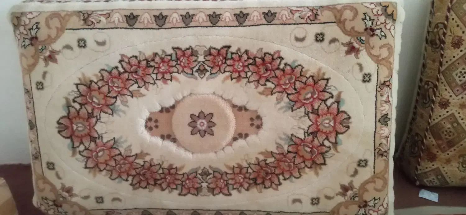 پشتی سالم ودر حدنو|پشتی|سنندج, |دیوار