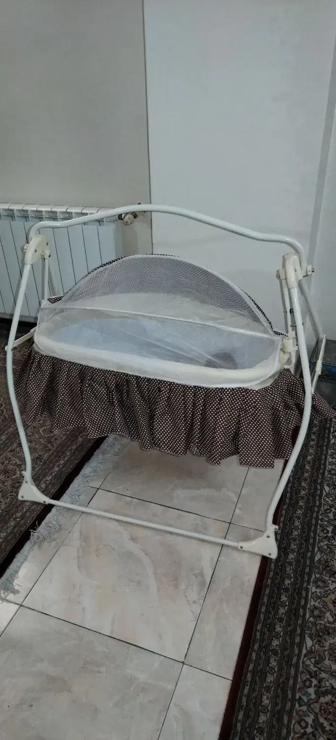 گهواره در حد نو|اسباب و اثاث بچه|کرج, کوی فرهنگ|دیوار