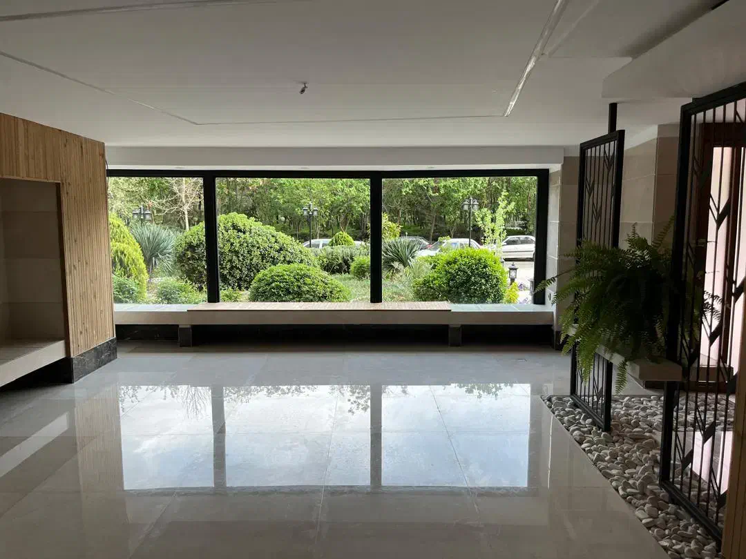 ۱۱۱متر/۲خواب/ویو ابدی جنگل/جنوبی/دریاچه چیتگر