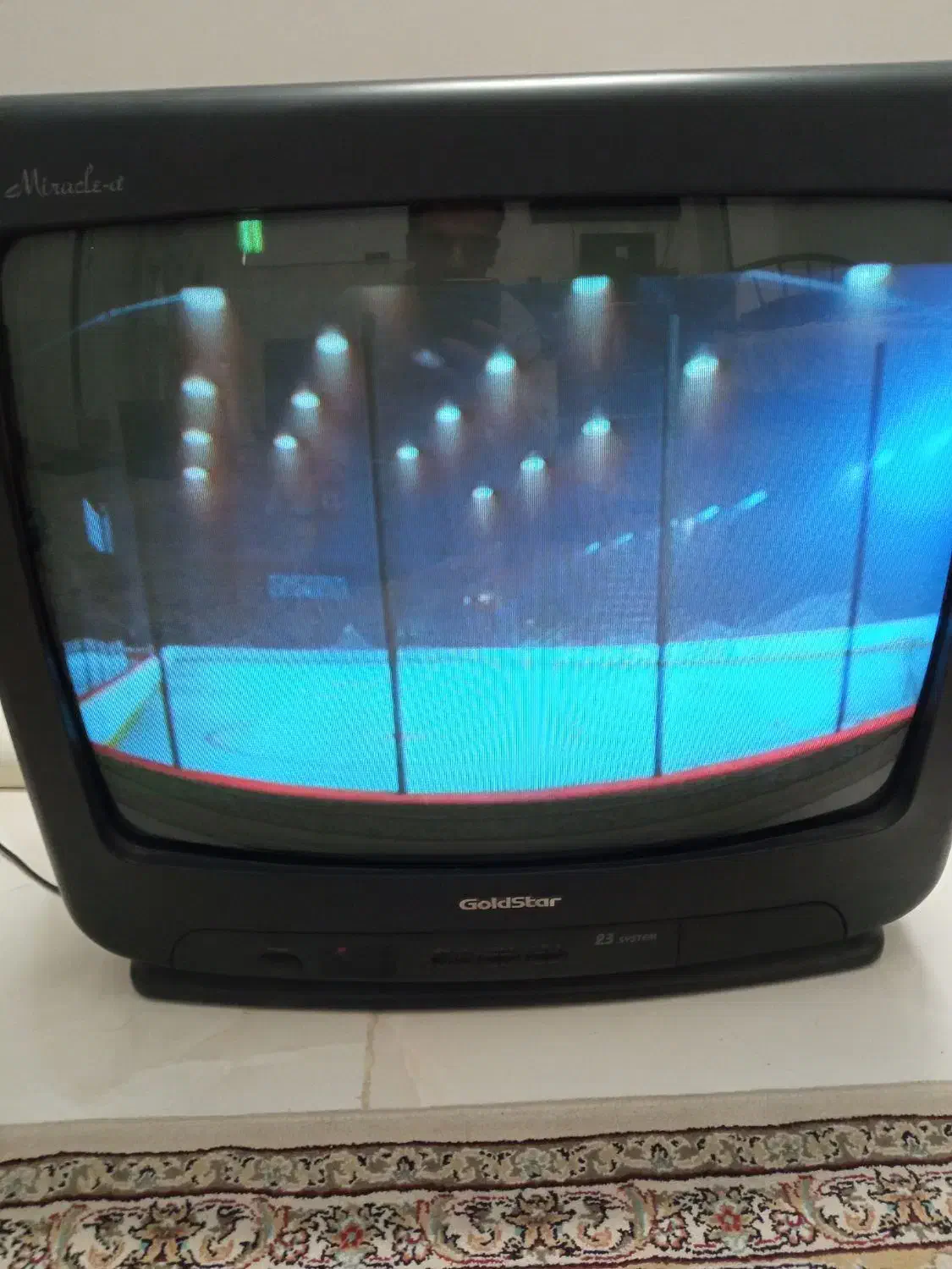 تلویزیون گلداستار|تلویزیون و پروژکتور|اصفهان, آبشار|دیوار