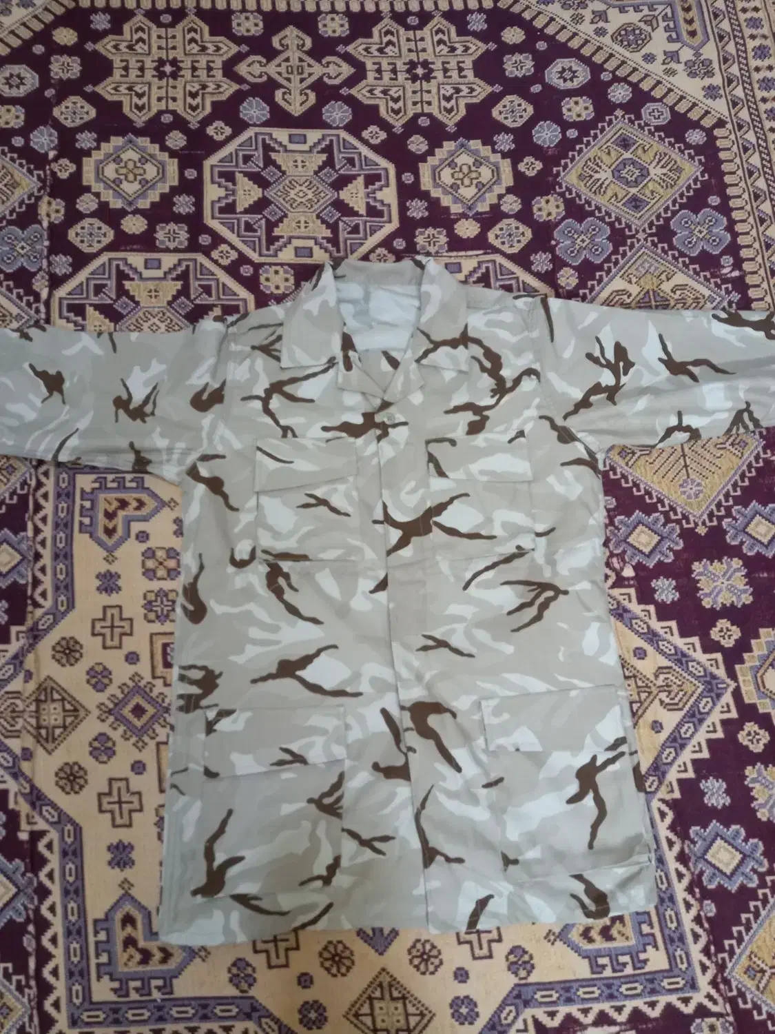 لباس سربازی|لباس|کرج, اصفهانیها|دیوار