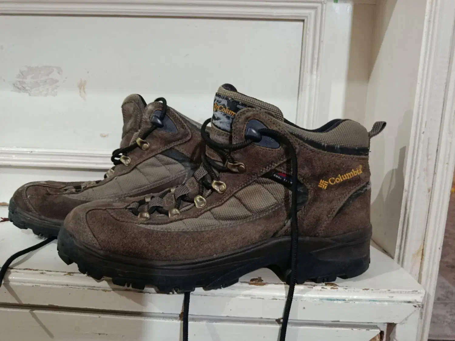 کفش کلمبیا کوهنوردی|کیف، کفش، کمربند|قم, بکایی|دیوار