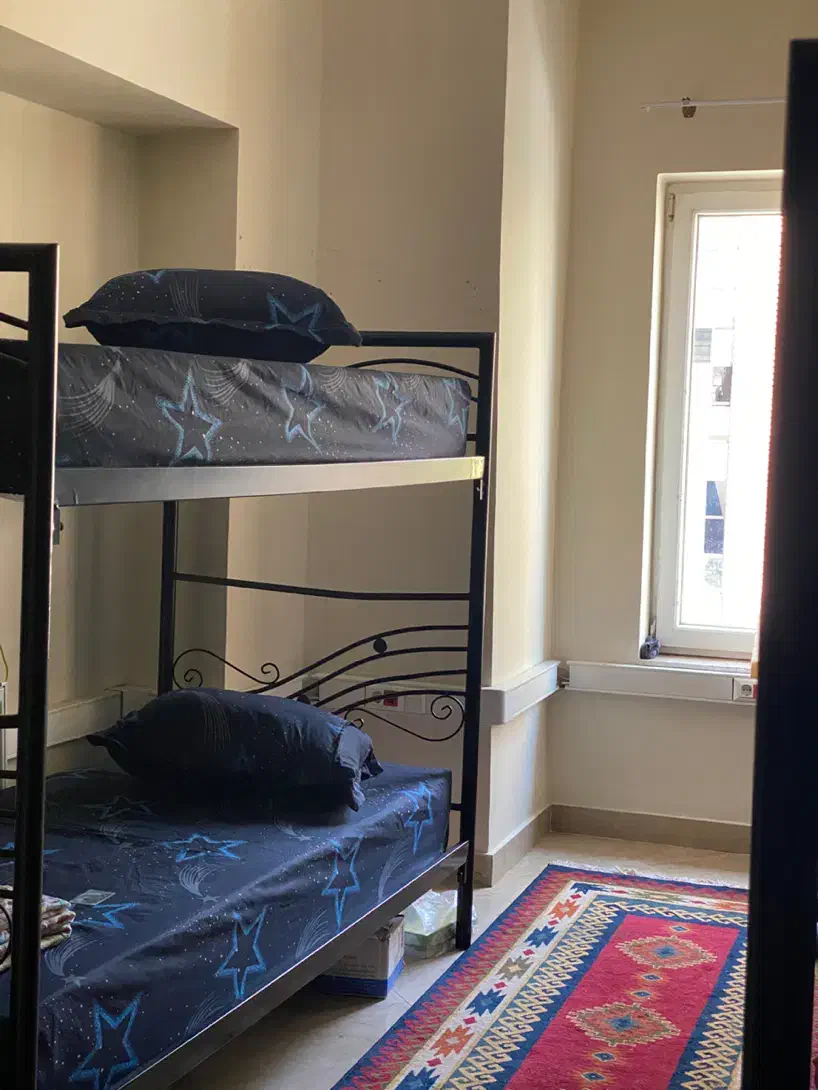 مستغلات واگذاری خوابگاه پسرانه|اجارهٔ کوتاهمدت آپارتمان و سوئیت|تهران, نجات اللهی|دیوار