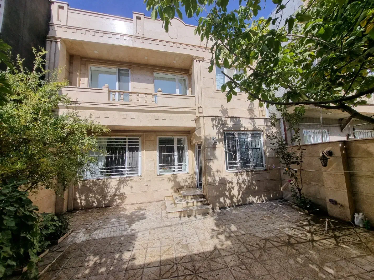 منزل لوکس ویلایی شهرک بهاران بانه|فروش خانه و ویلا|بانه, |دیوار