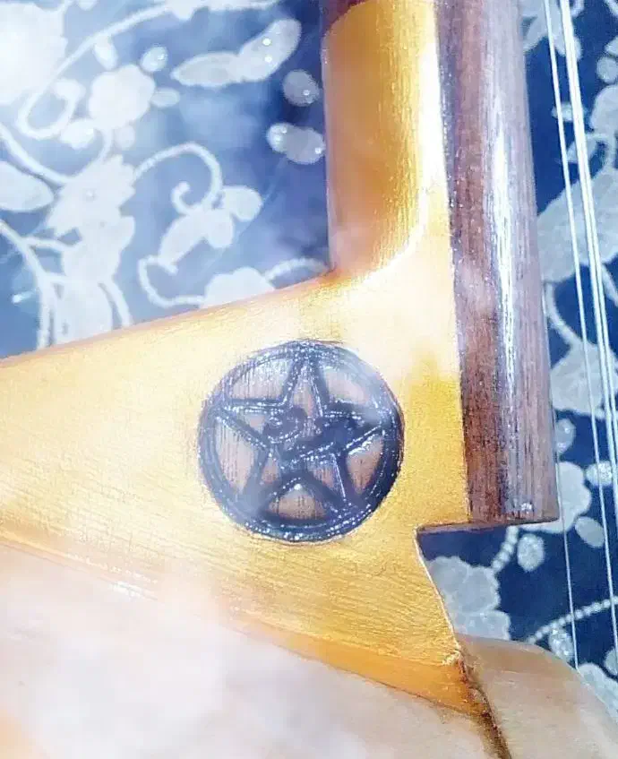 کمانچه مافوق حرفه ای عظیمیان|سازهای سنتی|خرمآباد, |دیوار