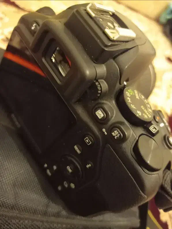 دوربین نیکون D3500|دوربین عکاسی و فیلم‌برداری|کرمانشاه, |دیوار