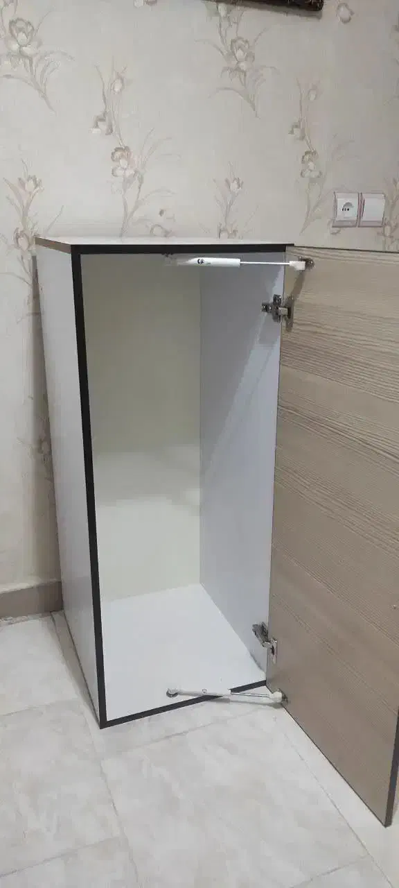 کابینت در حد نو|کتابخانه، شلف، قفسه‌های دیواری|قرچک, زیبا شهر|دیوار