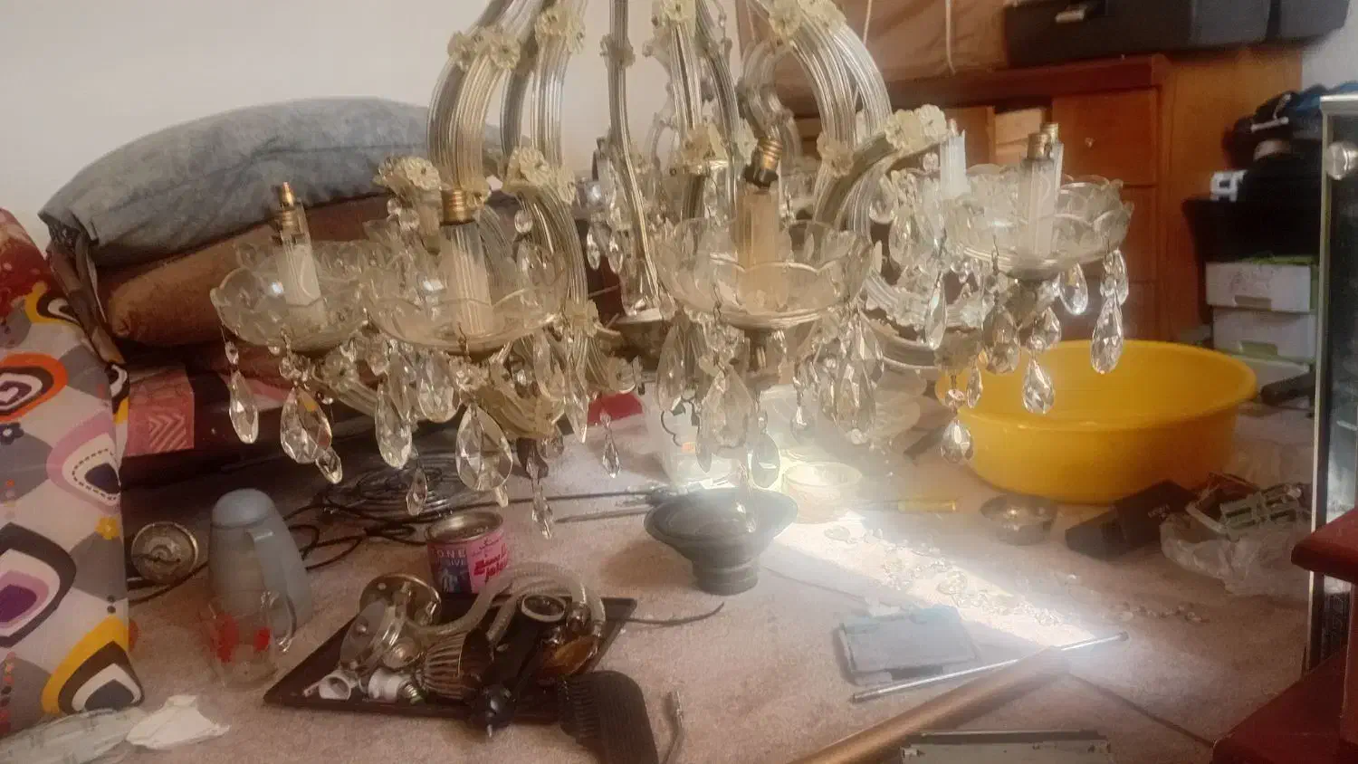 لوستر شیشه ای|لوستر و چراغ آویز|پردیس, فاز ۳|دیوار