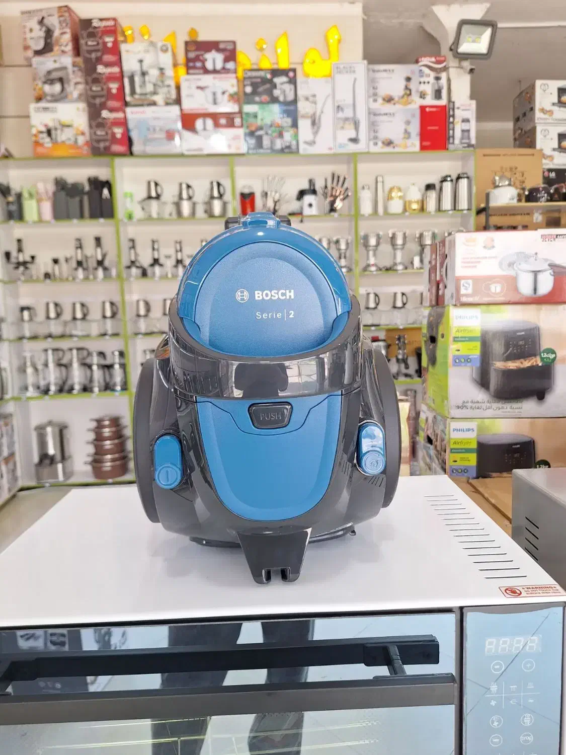 جاروبرقی مخزن دار بوش آلمان|جاروبرقی، جارو شارژی، بخارشو|خرمآباد, |دیوار