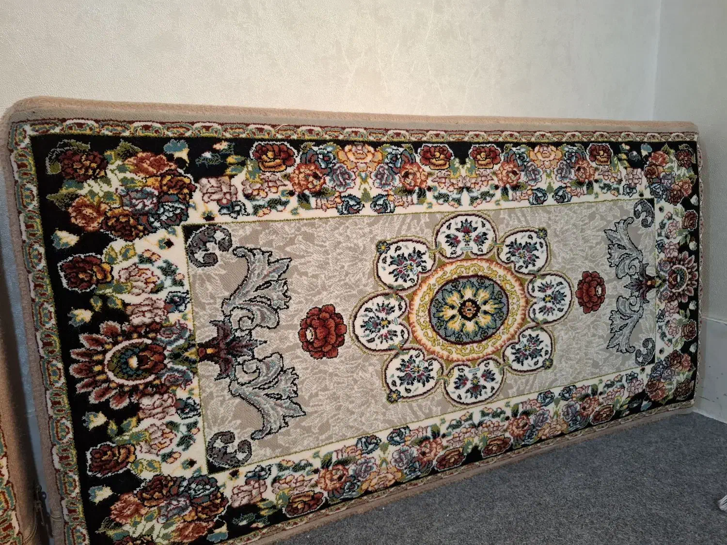 پشتی|پشتی|قدس, شهر‌قدس|دیوار