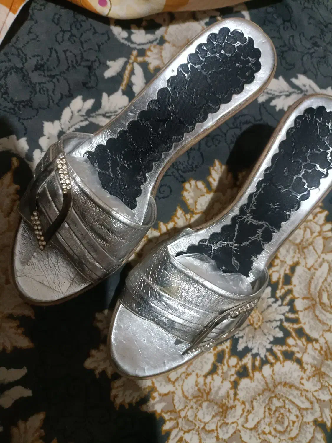 در حد نو|کیف، کفش، کمربند|اراک, |دیوار