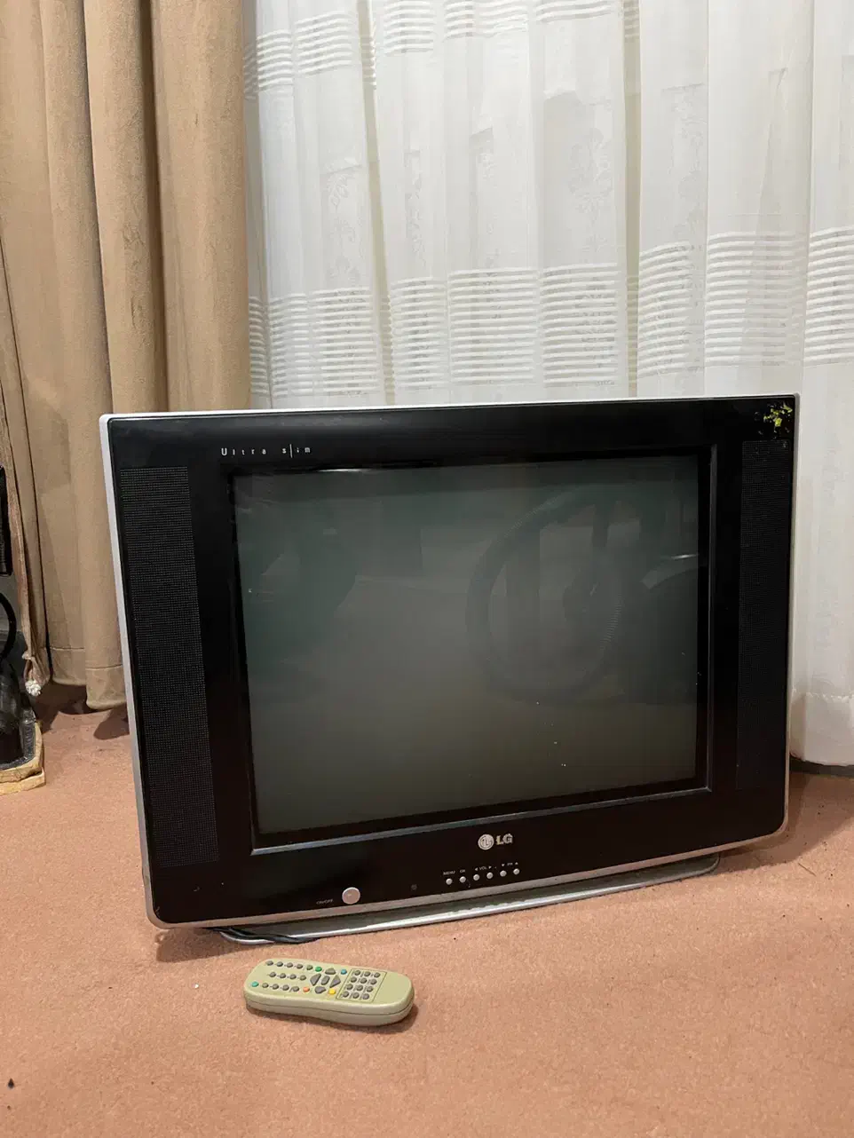 تلویزیون LG|تلویزیون و پروژکتور|همدان, |دیوار