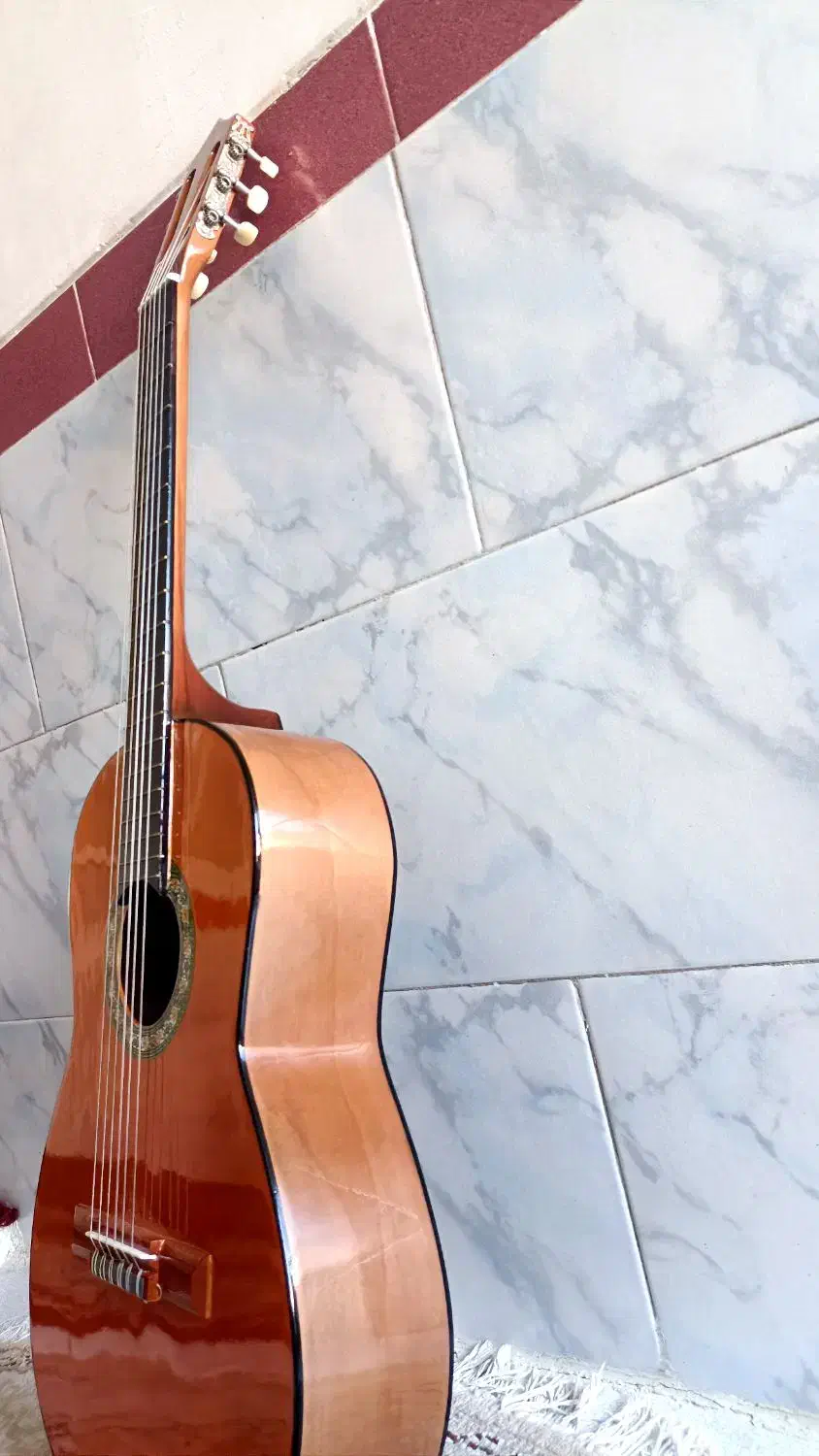 گیتار|گیتار، بیس، امپلیفایر|همدان, |دیوار