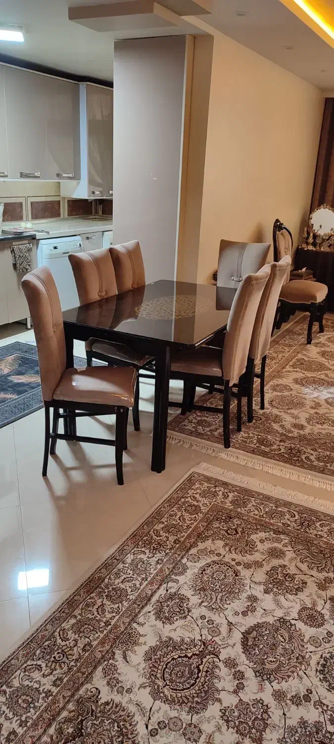 میز غذا خوری|میز و صندلی غذاخوری|اراک, |دیوار