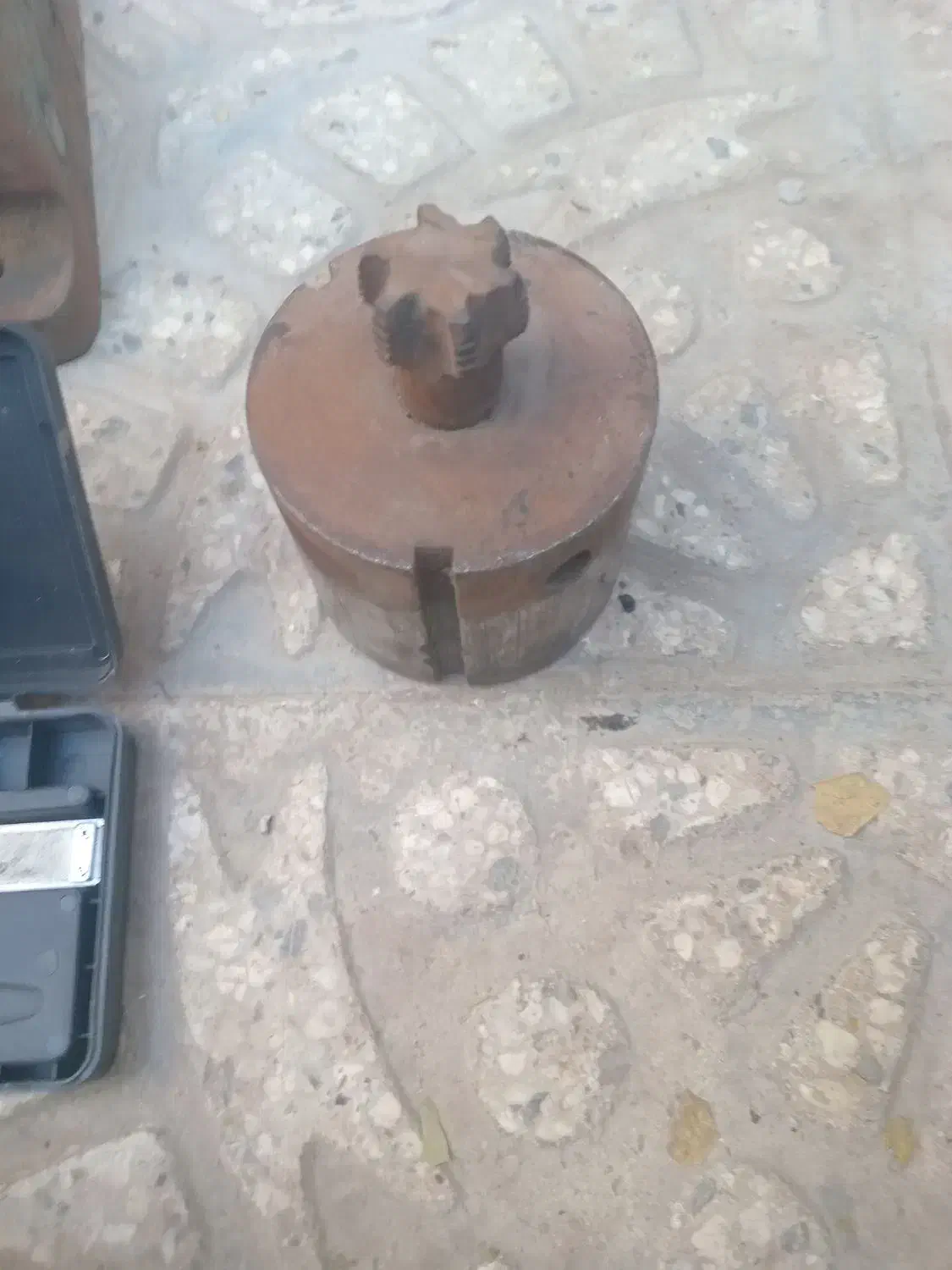 قلاویزوحدیده وکولت|ابزارآلات|اصفهان, شهرک قدس|دیوار