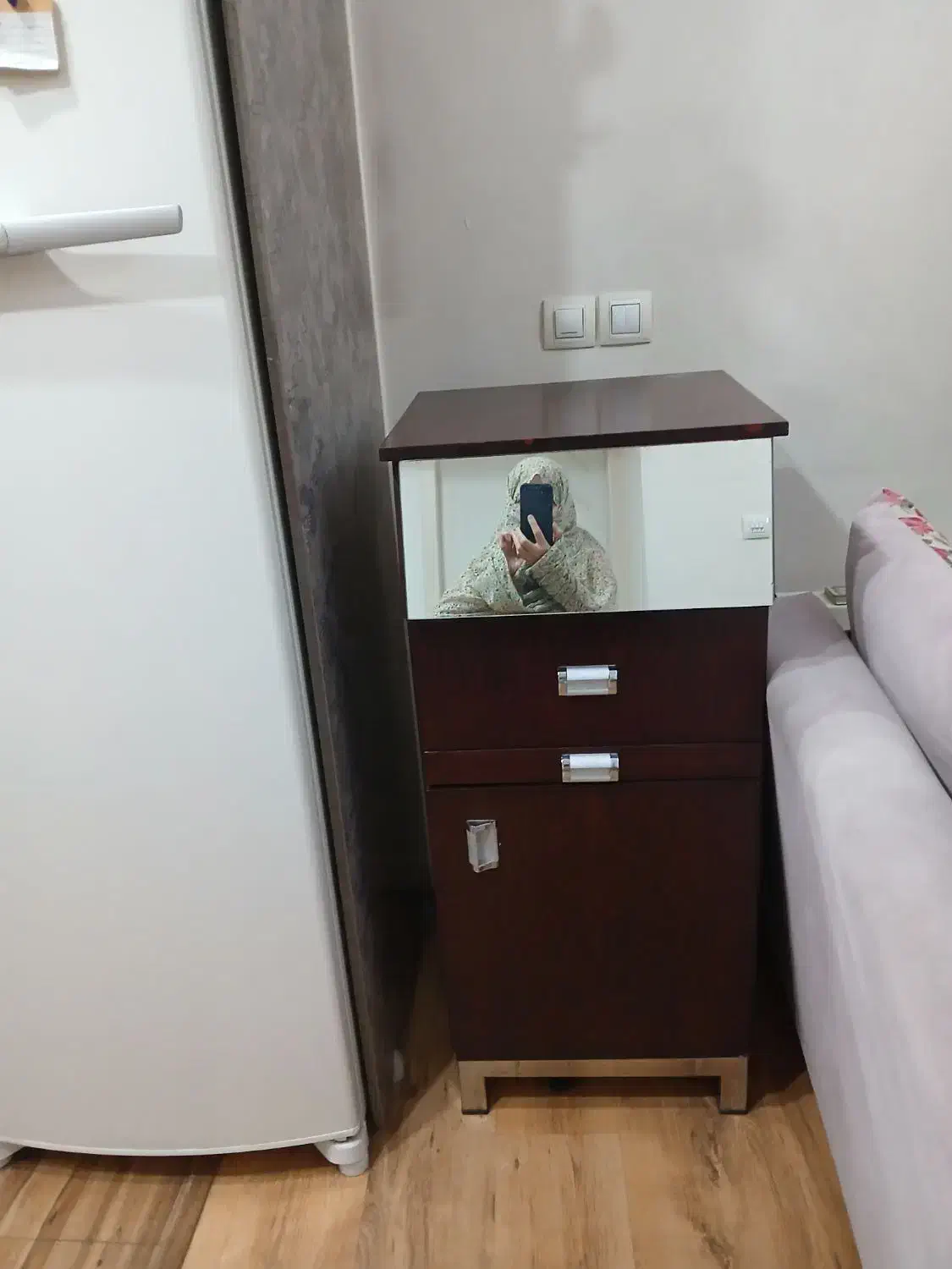 کمد کوچک اینه دار البالویی|جاکفشی، کمد، دراور|تهران, مجیدیه|دیوار