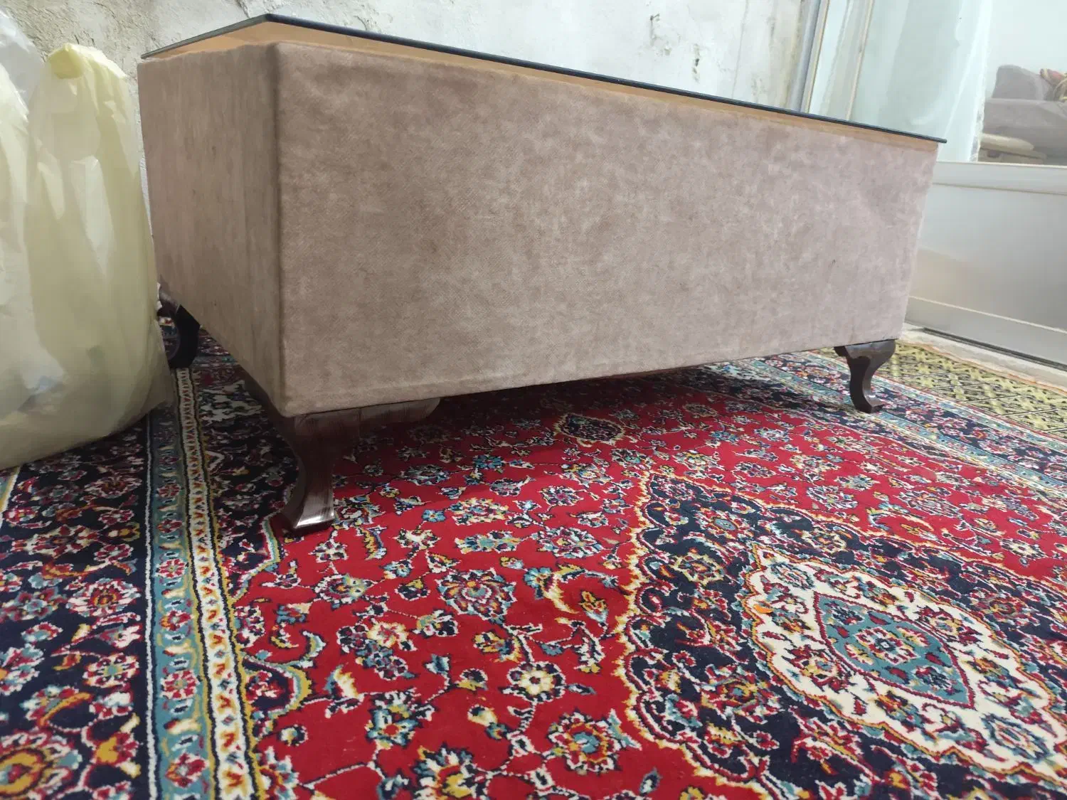 میز پذیرایی|میز و صندلی غذاخوری|شفت, |دیوار