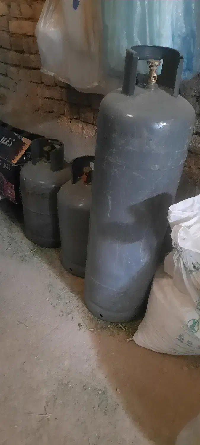 تعدادی وسیله بفروش میرسه|عمده‌فروشی|محلات, |دیوار