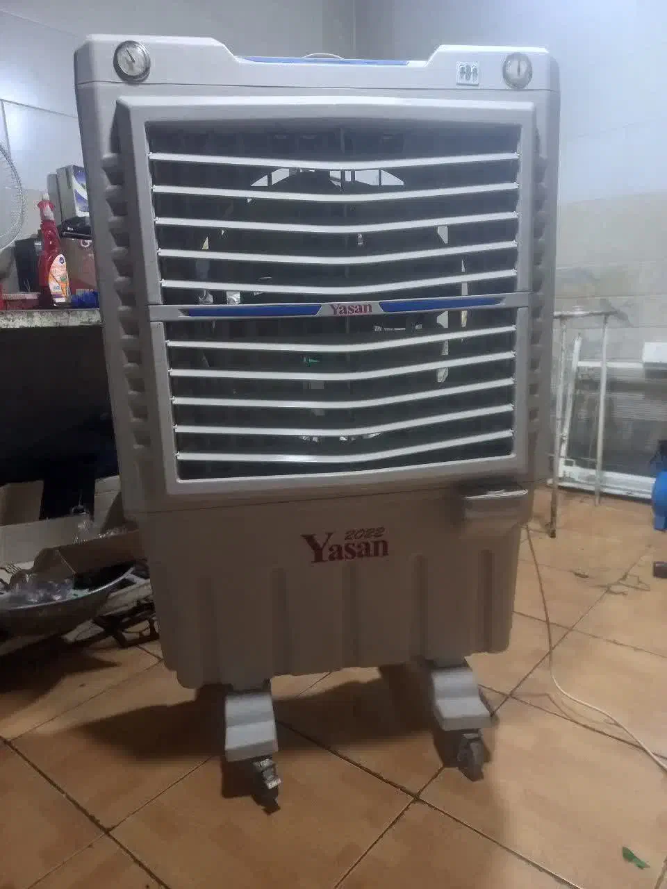 کولر چرخ دار ارزون|کولر آبی|قم, چهل درخت|دیوار