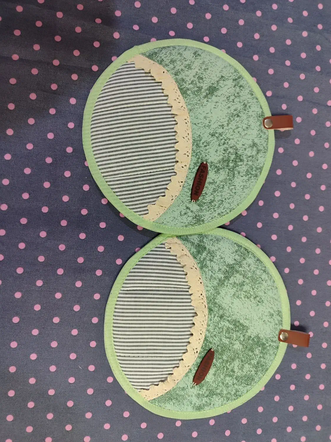 دوخت سرویس کامل عروس دمکنی دستگیره نمگیر دستکش فر|سفره، حوله، دستمال آشپزخانه|مشهد, همت آباد|دیوار