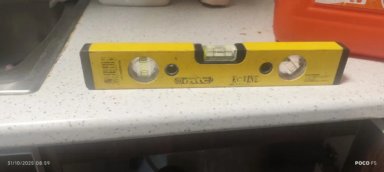 تراز 30 سانت      مارک MT C اصل  قیمت 900|ابزارآلات|قم, علی آباد سعدگان|دیوار