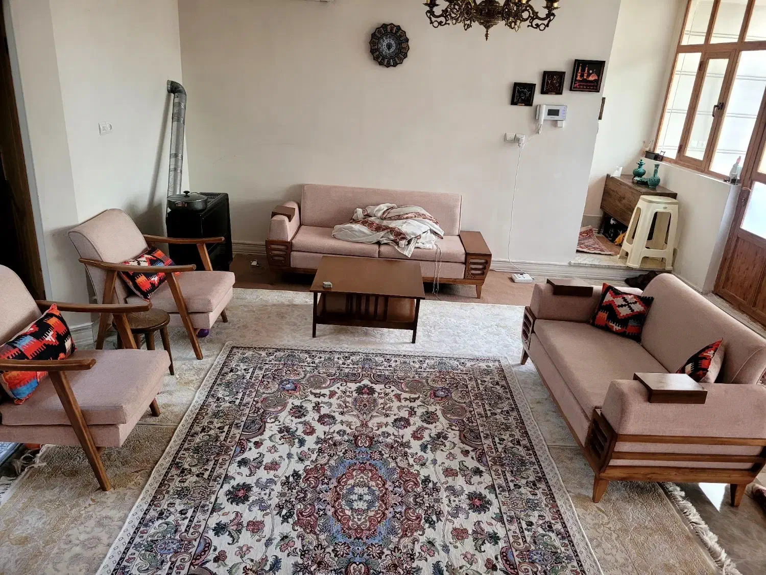 مبل راحتی چوبی استیل مبل شرکتی فرانسوی|مبلمان خانگی و میز عسلی|ورامین, ورامین|دیوار