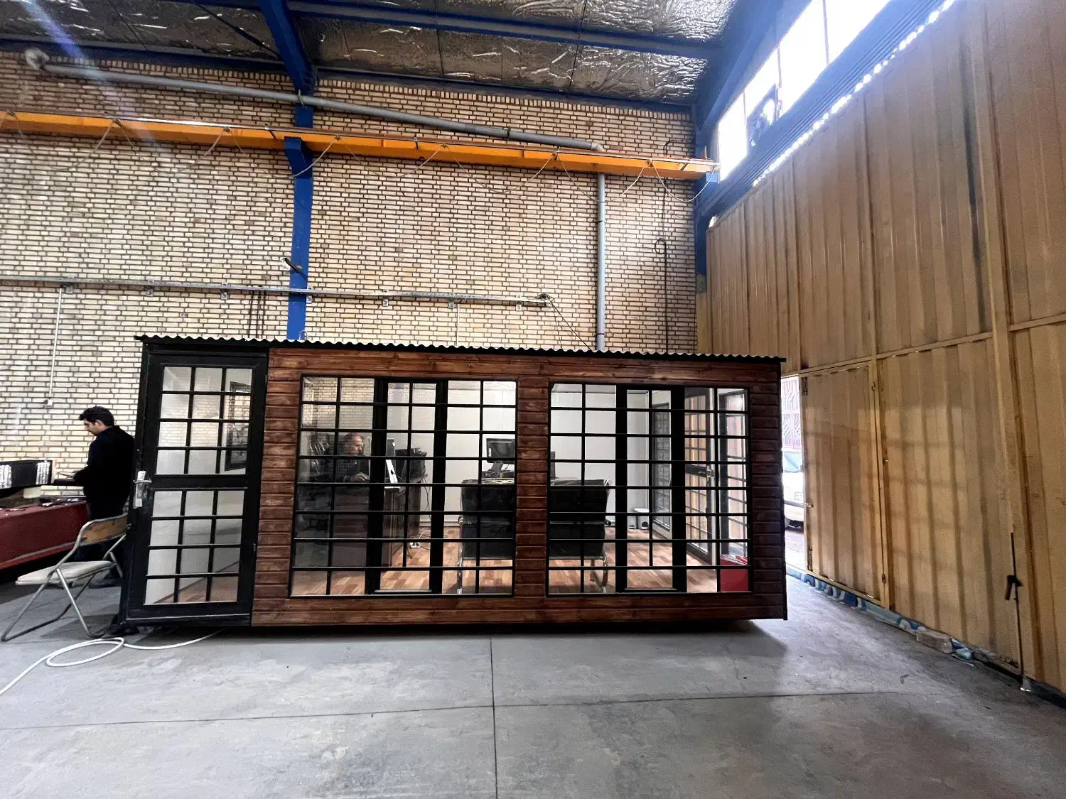 کانکس اداری با لوازم اداری ۳ در ۵ نما چوب|دفتر کار|نیشابور, کریم آباد|دیوار