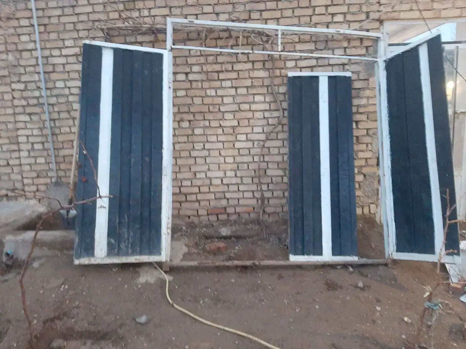 در حیاط|مصالح و تجهیزات ساختمان|نیشابور, مازول|دیوار