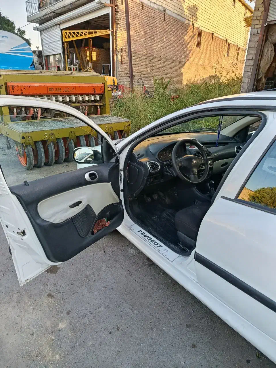 میانه|خودرو سواری و وانت|میانه, |دیوار