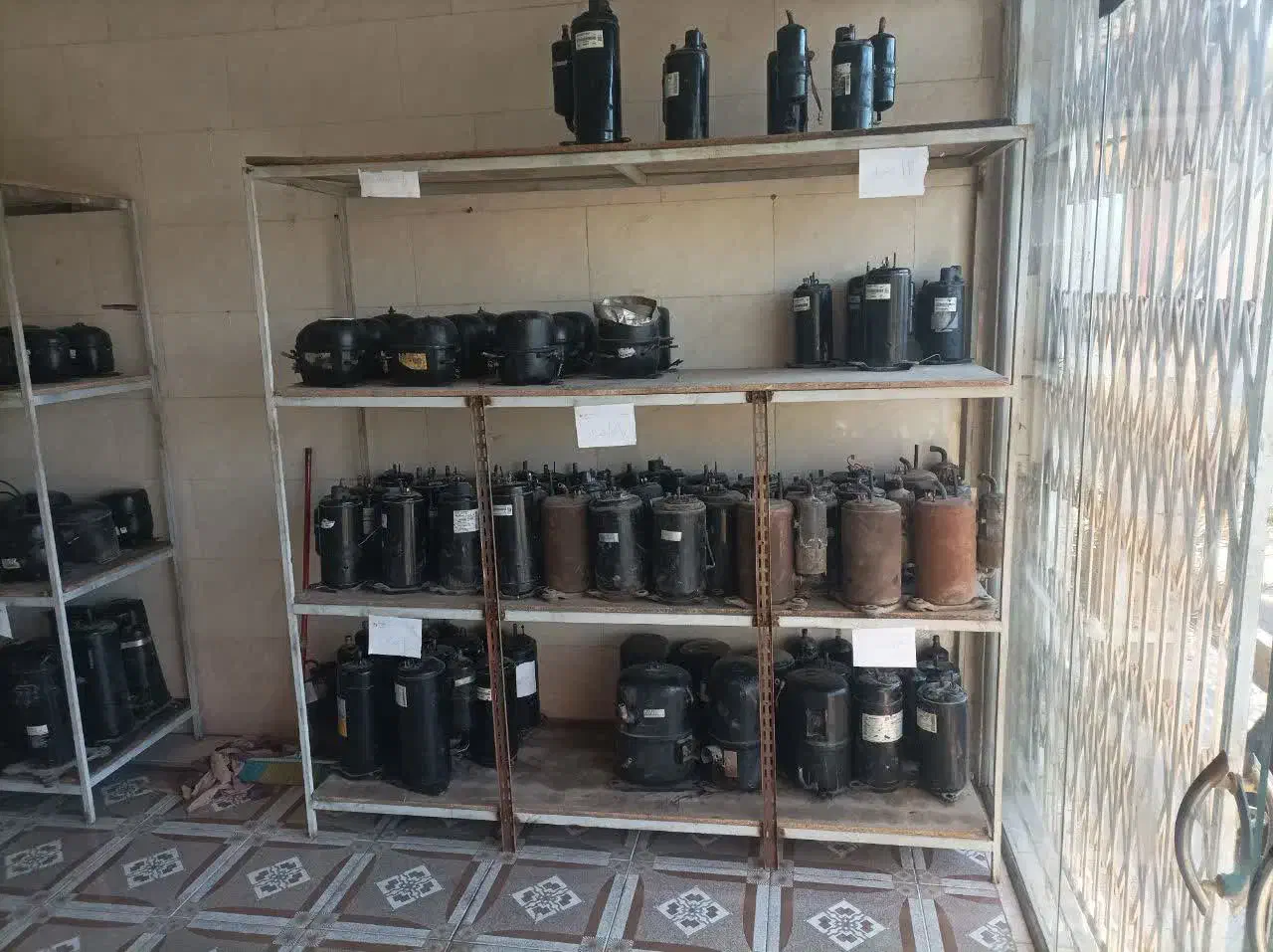 کمپرسور استوک|کولر گازی و فن‌کوئل|قم, چهل درخت‎|دیوار