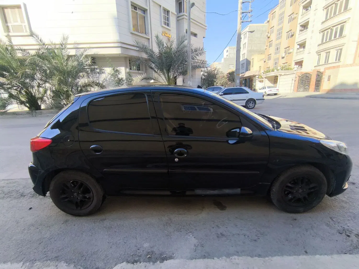 207 تیوفایو مشکی سقف فلز|خودرو سواری و وانت|بندرعباس, |دیوار