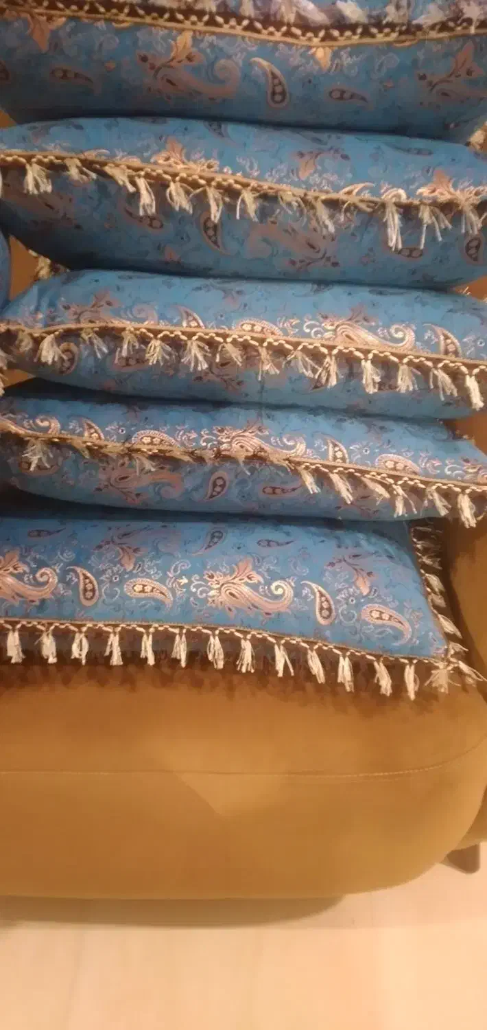 زیرگوشی بالش داخل پرشده جنس پر با رویه نو|رختخواب، بالش، پتو|کرمانشاه, |دیوار